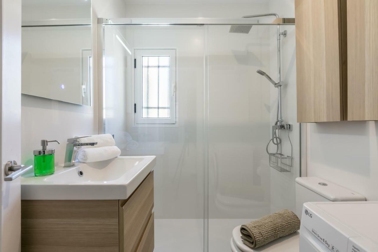 Atico En El Arenal. Real De La Carreteria Apartment Sevilla Bagian luar foto