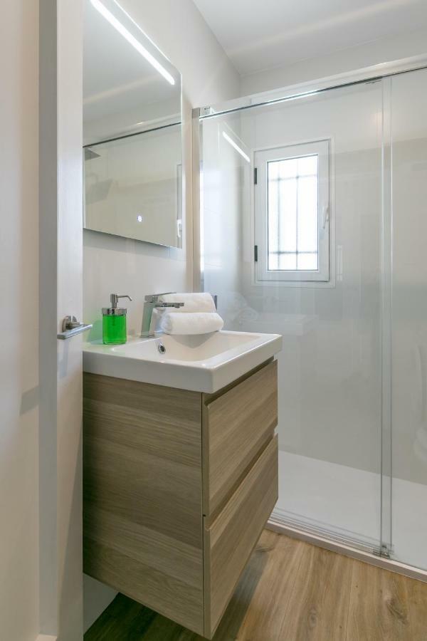 Atico En El Arenal. Real De La Carreteria Apartment Sevilla Bagian luar foto